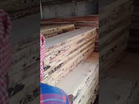 Warehouse Wooden Pallets
