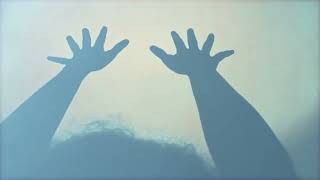 Thanya Iye – “leave the room and face the waves”