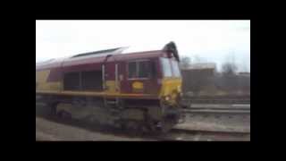 preview picture of video 'ECML Action at Newark North Gate station | Monday 11th February 2013.'