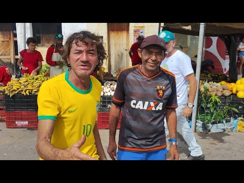 Hoje foi o aniversário da cidade de verdejante Pernambuco e Cícero como sempre na feira 