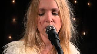 The Mynabirds - One Foot (Live on KEXP)