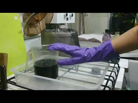 Крашу трубочки в коричневый цвет.