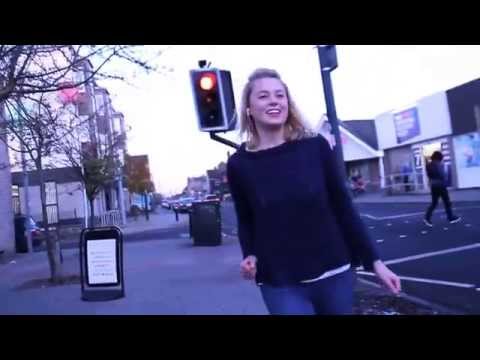 Northern Soul Girl Dances to HAPPY   Pharrell vs Northern Soul