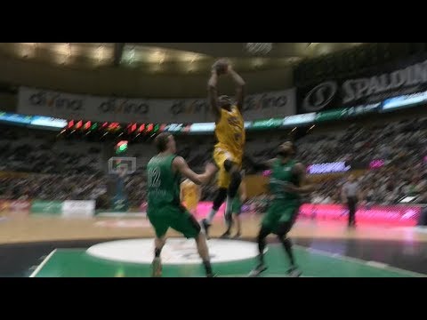 Matazo lejanísimo de Kevin Tumba