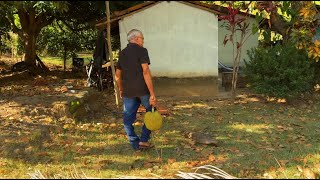 VELHINHO DE 70 ANOS SURPREENDE A TODOS TOCANDO BATERIA NO SERTÃO CEARENSE 