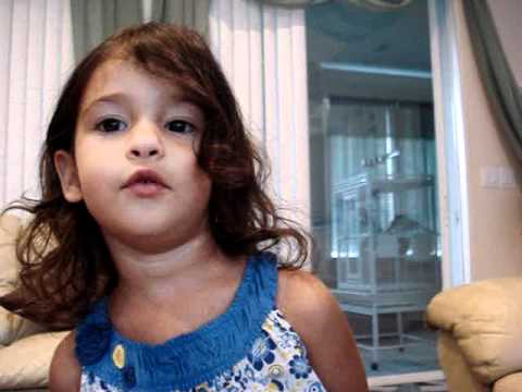 Delany cantando Vaso Novo