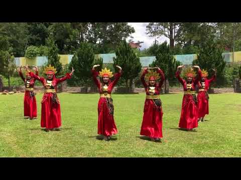 Performa terbaik Tari 8 Etnis Sumut oleh PGMI STAIN MADINA (Finalis OSAS Nasional)