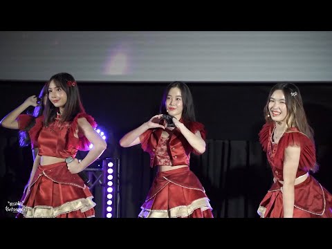 [Fancam] Ningning Daisy Daisy 💛 - แฟนที่ไม่รู้ใจ | Space Idol Pre Stage @SiamParagon | 20220226