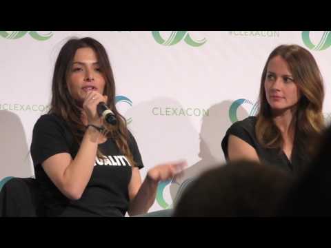 ClexaCon 2017 (HD). Beginning of Shoot-panel. Sarah Shahi & Amy Acker. Improv scene.