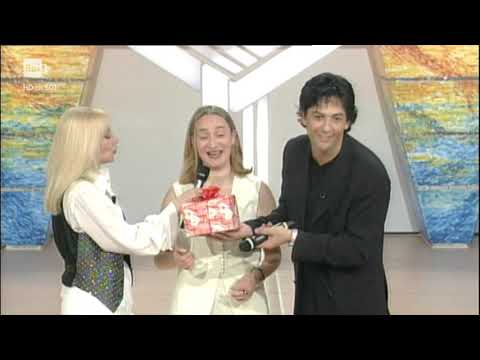 Carramba che sorpresa - Raffaella Carrà  Fiorello e Gianni Morandi cantano