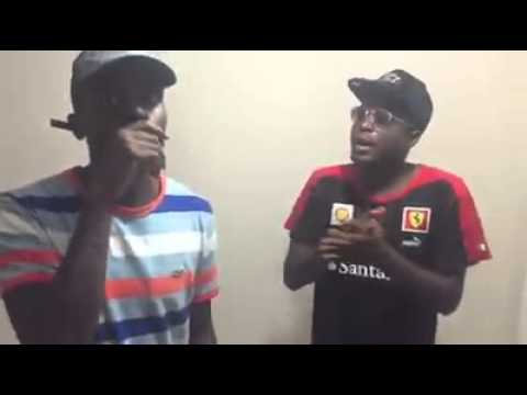 MC Nego Placo e MC Kelvinho - Poderoso Chefão