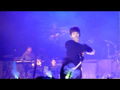 2AM Christmas Concert- You In My Misty Memory 20111225