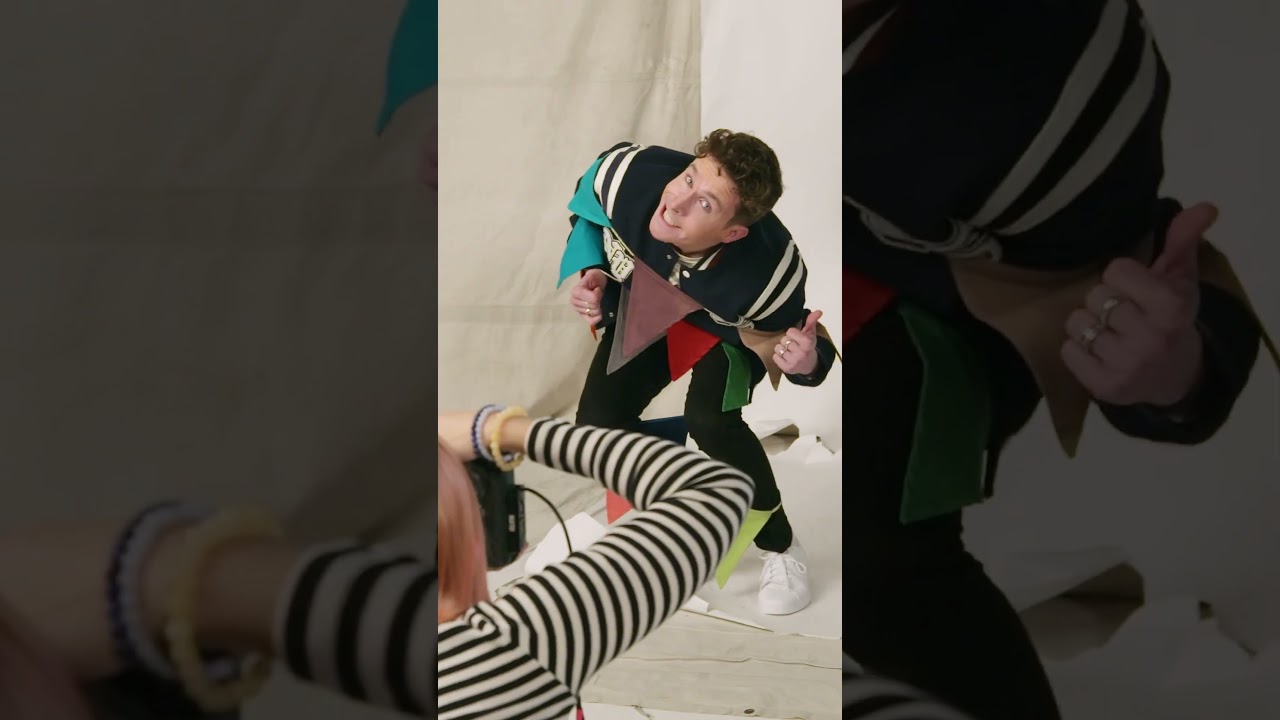 Photoshoot BTS with the cast of Saturday Night Live UK