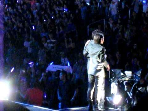 Super Junior - Dancing Out (Live in LA)