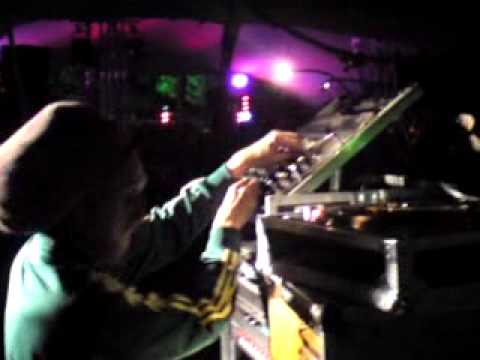 King Shiloh Soundsystem @ Tolhuis Garden inna Amsterdam, 200shine [ II ]