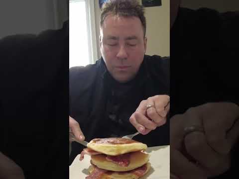 The Best Pancakes In The WORLD 🥞 @Chapter1 Diner #motorcycle #bikercafe #bikelife