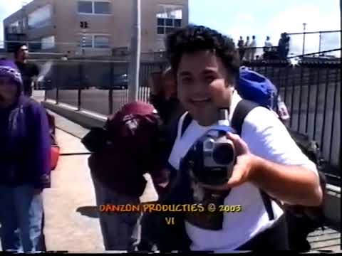 LOS DE ABAJO “WAR 4 PEACE-LA FUGA