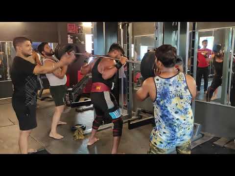 Heavy Squat , Leg Workout 🏋🏻 #motivation #status #gym #viral #whatsappstatus #bodybuilding