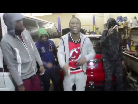 Dulapi Hound - Gwaponize [Official Music Video] {HD}