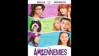 Amiennemies - Pose de Stephanie Scott et Carlon Jeffery