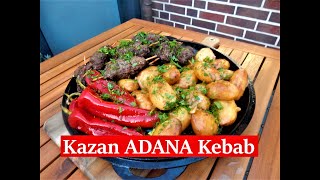 Perfekte Adana Kebab Kabob in Kazan, in Dutch Oven oder in Wok-Pfanne. Utschak , Feuerofen