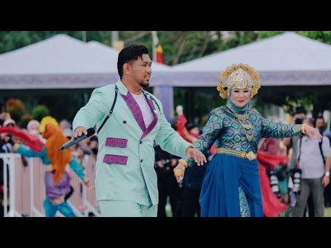 Raja Berdaulat Rakyat Bahagia - Neff Aslee & Yaniey Junaini