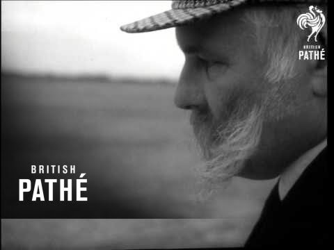 Comedian Jimmy Edwards Starts Australian Air Race (1966)