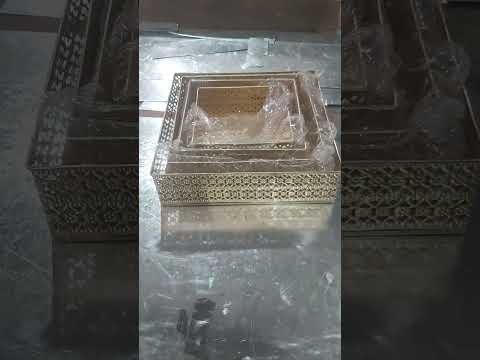 Iron gift hamper basket, 5