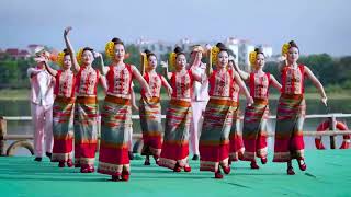 ฟ้อนรำหนุ่มสาวไทลื้อ สิบสองปันนา 西双版纳 Tailue Xishuangbanna တၢင်းၵႃႈမၢဝ်ႇသၢဝ် သိပ်းသွင်ပၼ်းၼႃး
