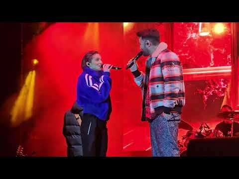 Theo Rose la Targul de Craciun (Live)