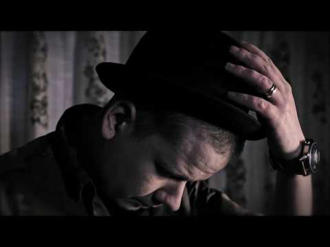 Jussi Kuoma - Feikkiflamingoja