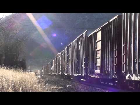 CSX NB Classic Freight 668 AC60CW Auto 41 Iona Island NY