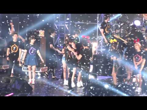 20150516 FNC KINGDOM IN HK ENDIND CNBLUE YONG HWA