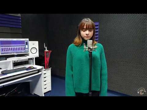 Adele- Skyfall (cover by Daria Peltea)