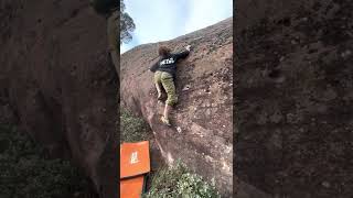Video thumbnail of Esencia, 6a (sit). Mont-roig del Camp