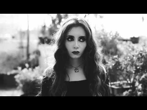 Djuma Soundsystem & Aki Bergen Ft. Lazarusman -  Love Her Madly (Djuma Soundsystem Version)