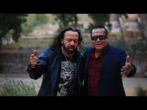 Grupo Mojado Ft. Los Acosta: "Siete Rosas" - (Video Oficial) | Discos America