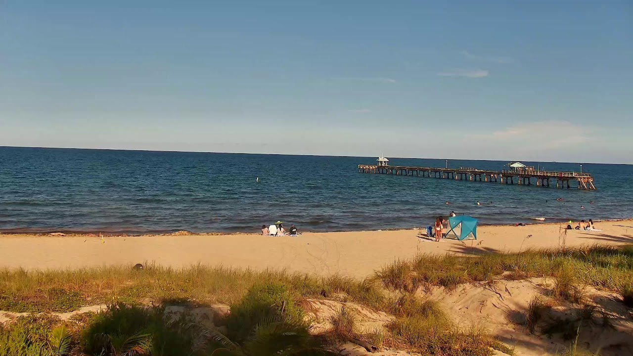 Live webcam view of Lauderdale-by-the-Sea Beach & Pier