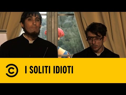 La Chiesa è donna - I Soliti Idioti - Comedy Central