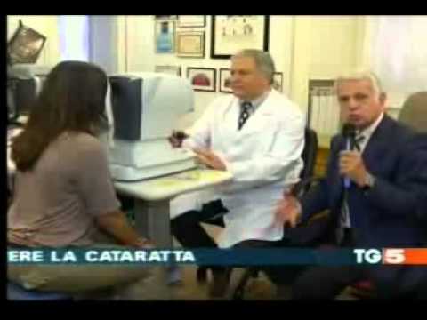 La crema e la faccia fanno i bagagli contro rughe Erba di laminaria di un pacco di faccia