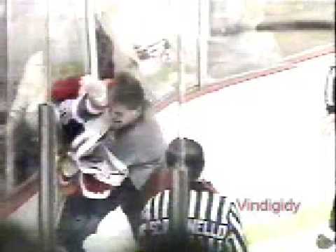 Kelly Buchberger vs Joey Kocur