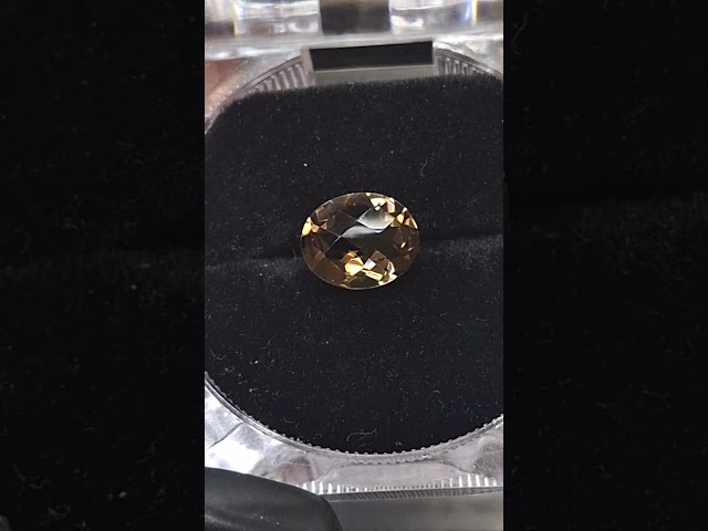 حجر سموك كوارتز طبيعي