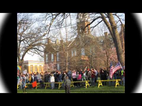 Drake Univ Gracefully Eclipses Westboro Baptist Church