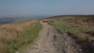 preview picture of video 'Mountain Bike downhill run from Winterhill to Belmont road'