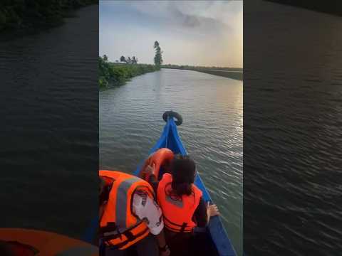 Kochi backwaters at Kadamakudy