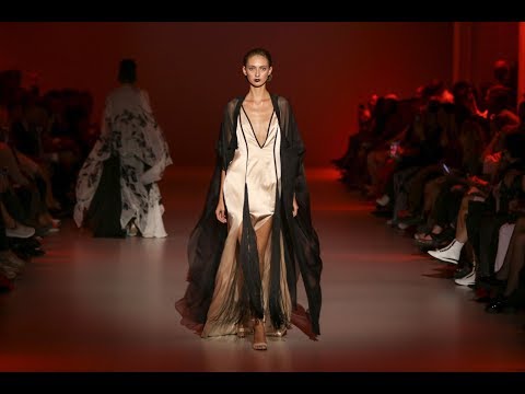 Olena DATS’. Fashion Show SS18. 41 Ukrainian Fashion Week. 4К