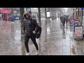MANCHESTER ENGLAND WALKING AROUND MANCHESTER CITY CENTER IN HEAVY RAIN WALKING TOUR CITY WALK 4K