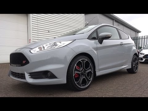 2016 Ford Fiesta ST200: In-Depth Tour, Start-Up and Revs.