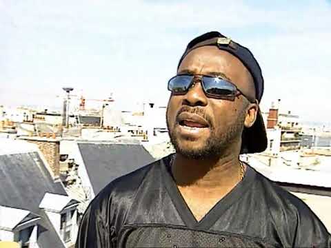 BOOMERANG  by Gordon HENDERSON