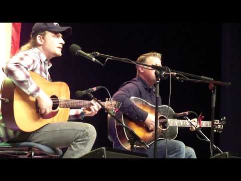 "Carolina Wind" by Tomm Jutz & Milan Miller at Bûlher Bluegrass Festival 2016